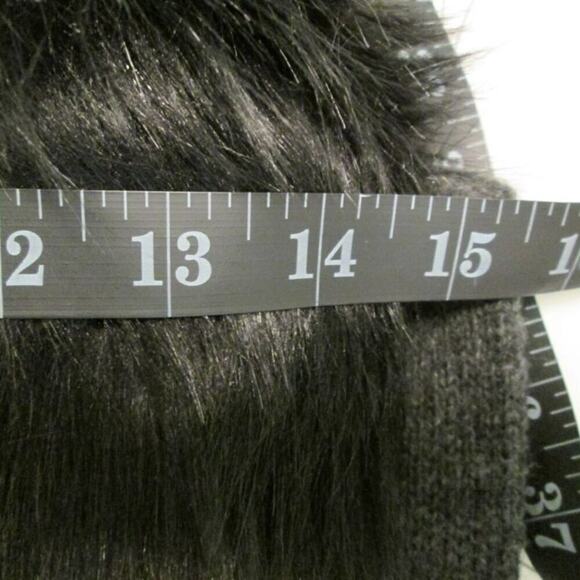 Roz & Ali Sleeveless Gray Knit Black Faux Collar Sweater Vest -Small-VGC - Picture 8 of 14